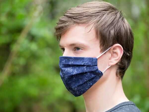 DIY Masker Kain Ini Bisa Lo Buat Sendiri di Rumah